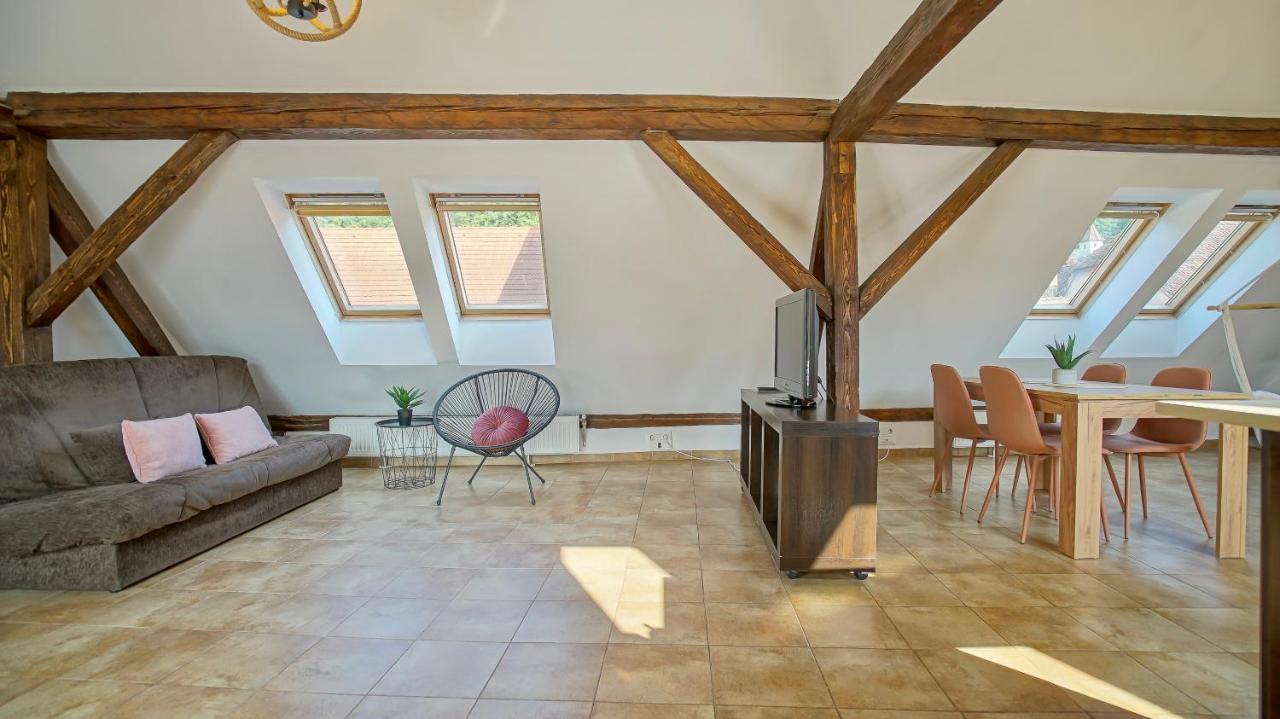 Rooftop Proprety With Large Terrace & Stunning Views - Brasov Exterior photo
