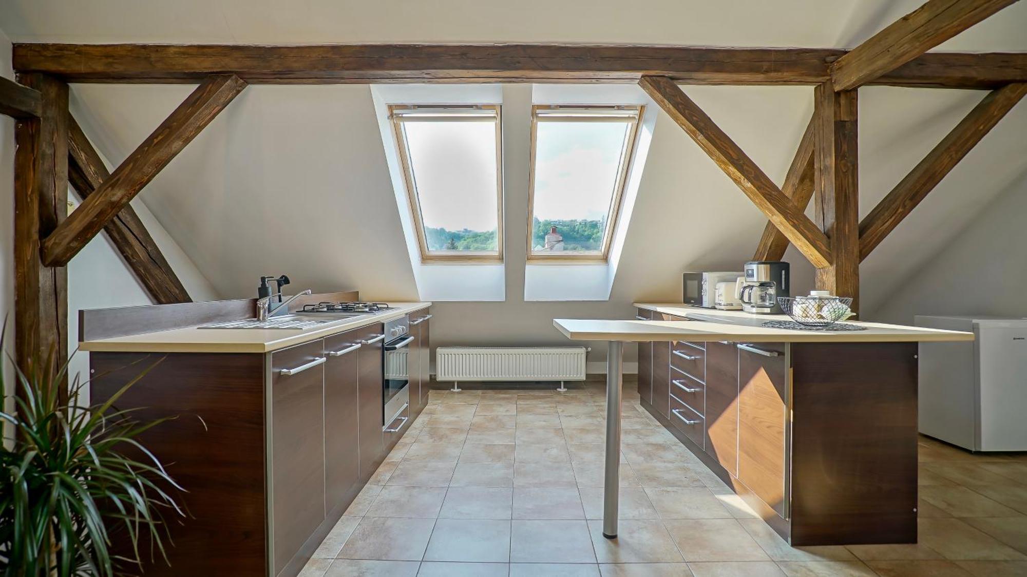 Rooftop Proprety With Large Terrace & Stunning Views - Brasov Exterior photo